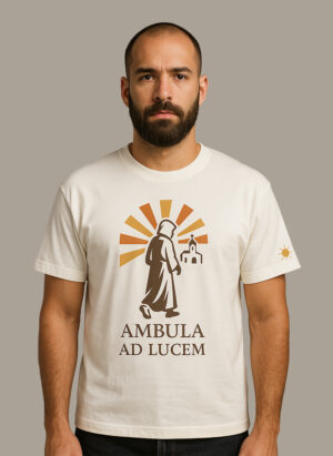 Camiseta Ambula Ad Lucem